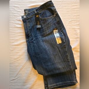 Lee Women's SHORT Blue Straight Leg Jeans Modern Indigo 18S NWT